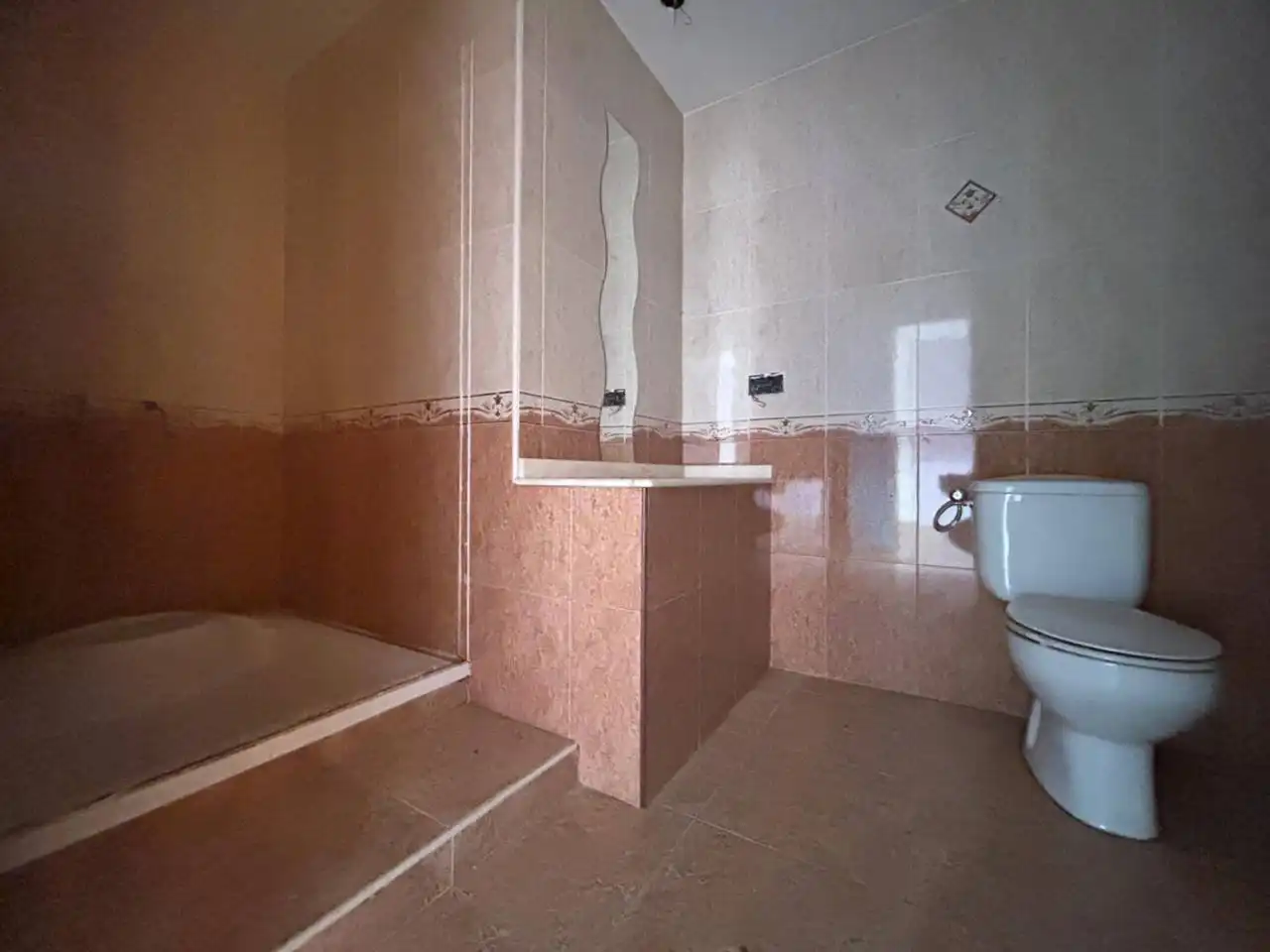 Baño de Casa adosada en venta en Consuegra con Jardín privado y Terraza