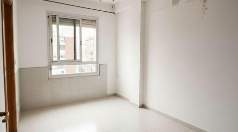 Foto 4 de Pis en venda a  Periodista Gil Sumbiela, Barrio de Benicalap,  Valencia Capital