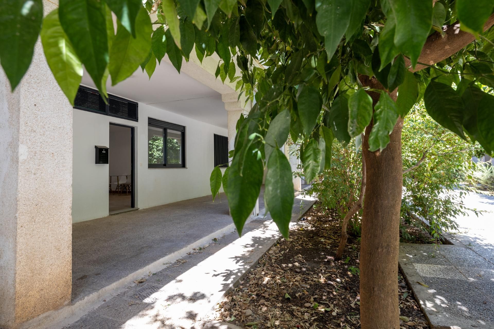 Flat for sale in  Granada Capital