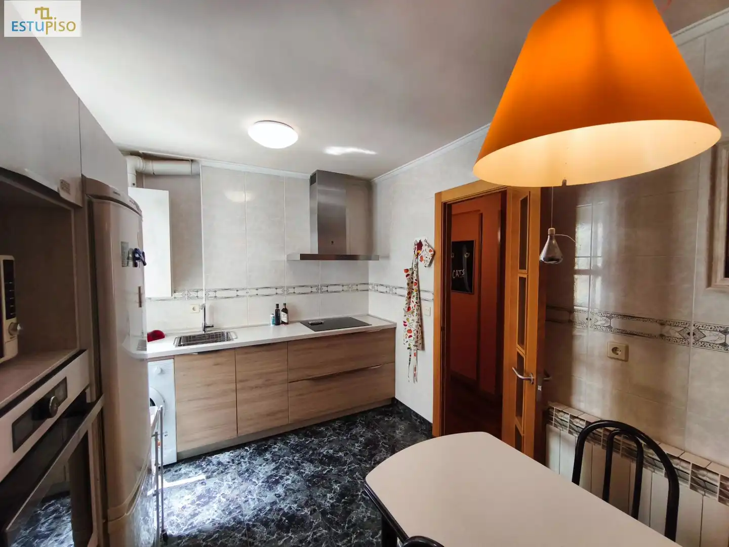 Kitchen of Flat for sale in Vitoria - Gasteiz  with Heating, Parquet flooring and Furnished