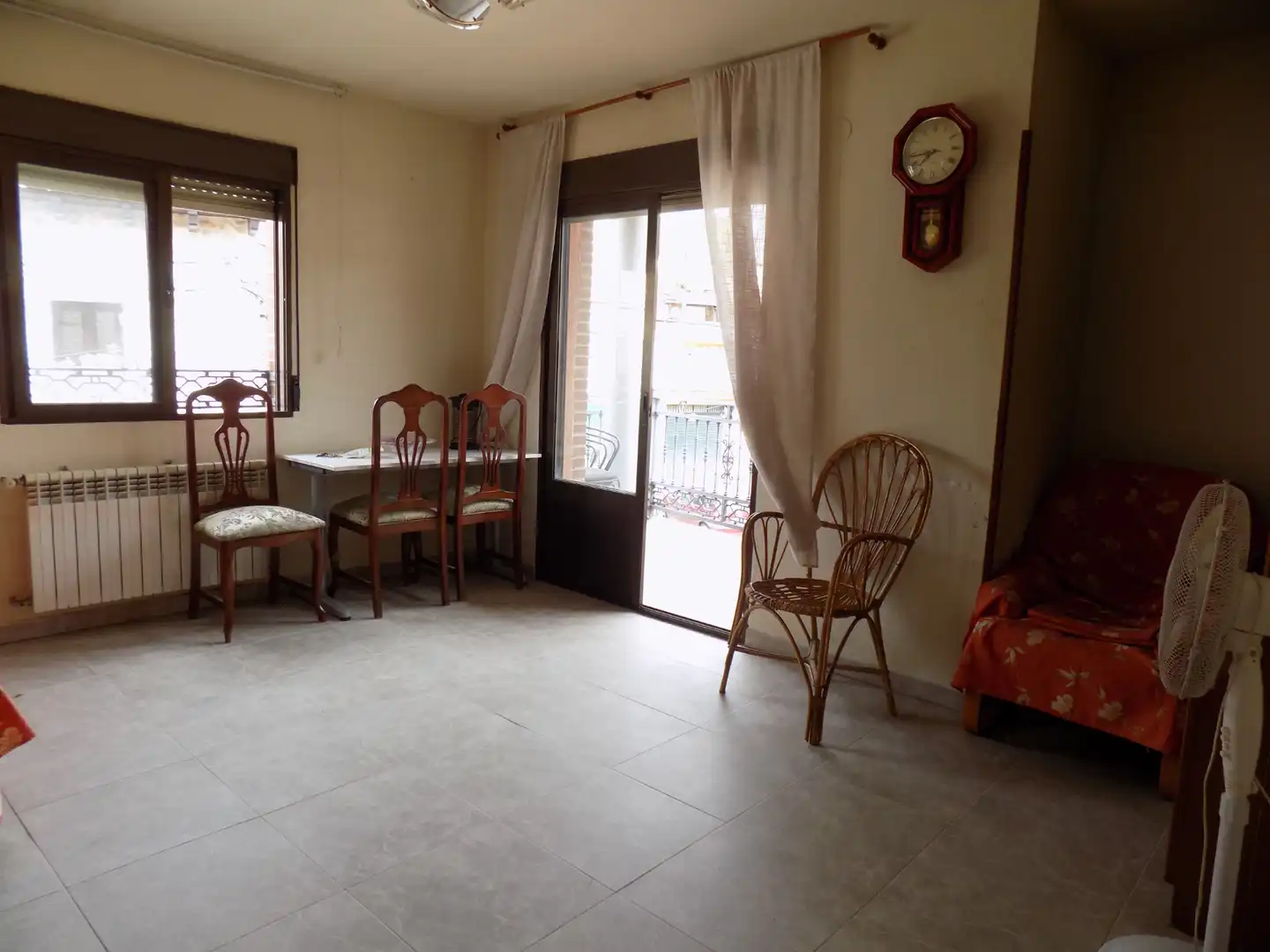 Habitación de Casa adosada en venta en Lanzahíta con Calefacción, Terraza y Amueblado