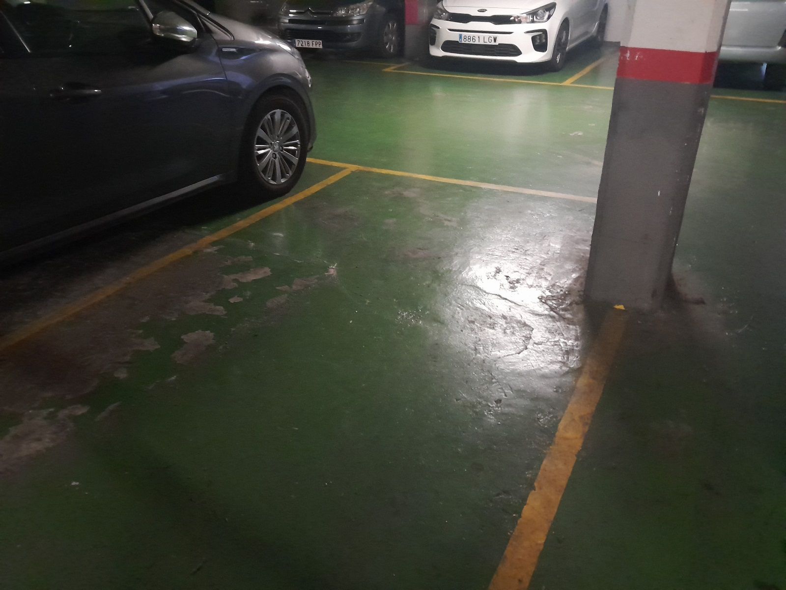 Garatge en venda a Bonsoms, 30, Sants-Badal