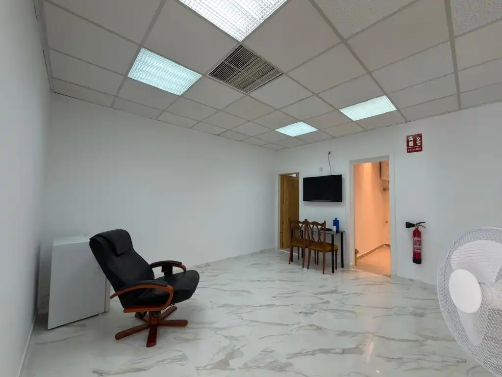 Commercial properties for rent in Calvià  with Air Conditioner and Terrace
