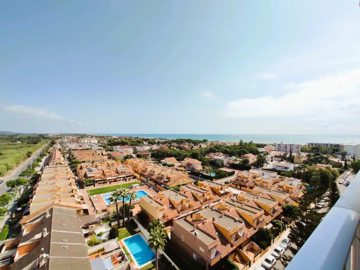 Vista exterior de Apartamento en venta en Canet d'En Berenguer con Terraza, Amueblado y Piscina comunitaria