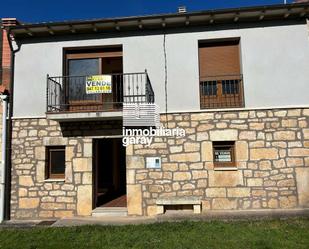 Vista exterior de Casa adosada en venda en Tubilla del Agua amb Calefacció