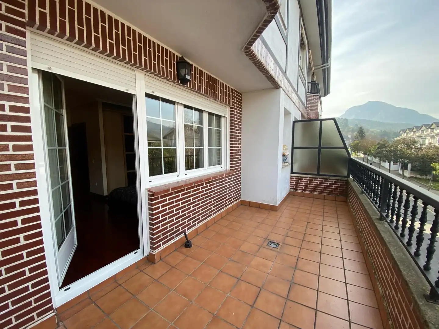 Vista exterior de Casa adosada en venta en Durango con Calefacción, Jardín privado y Parquet