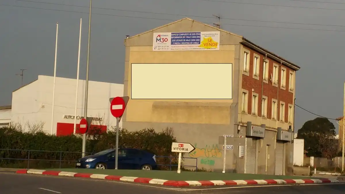 Vista exterior de Casa o xalet en venda en Miranda de Ebro amb Traster