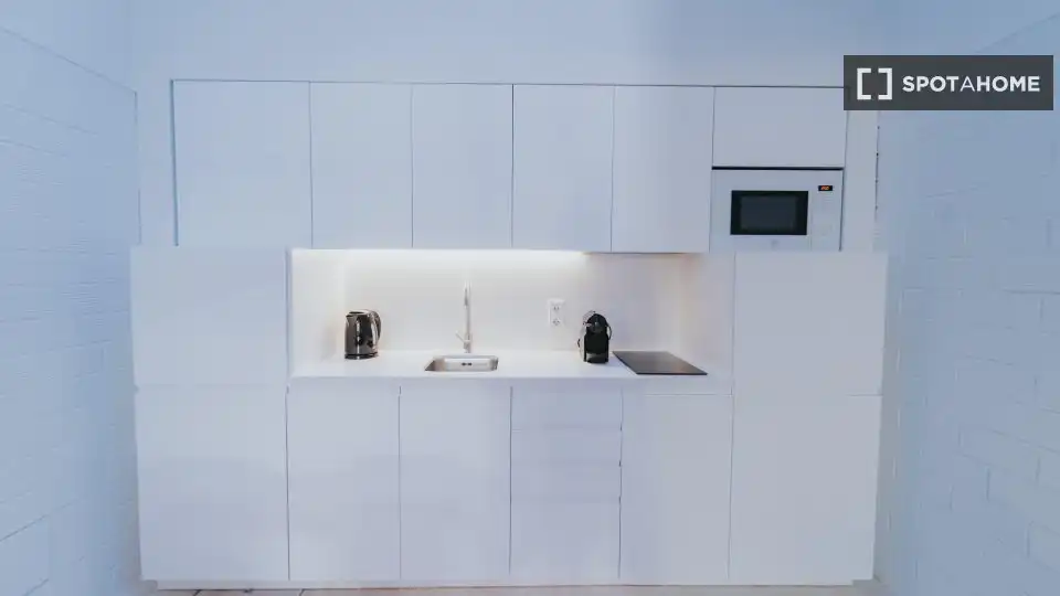 Cocina de Piso de alquiler en Madrid con Aire acondicionado, Calefacción y Amueblado