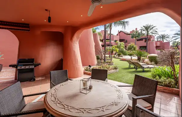 Apartament amb piscina en venda a Selwo, imagen 6