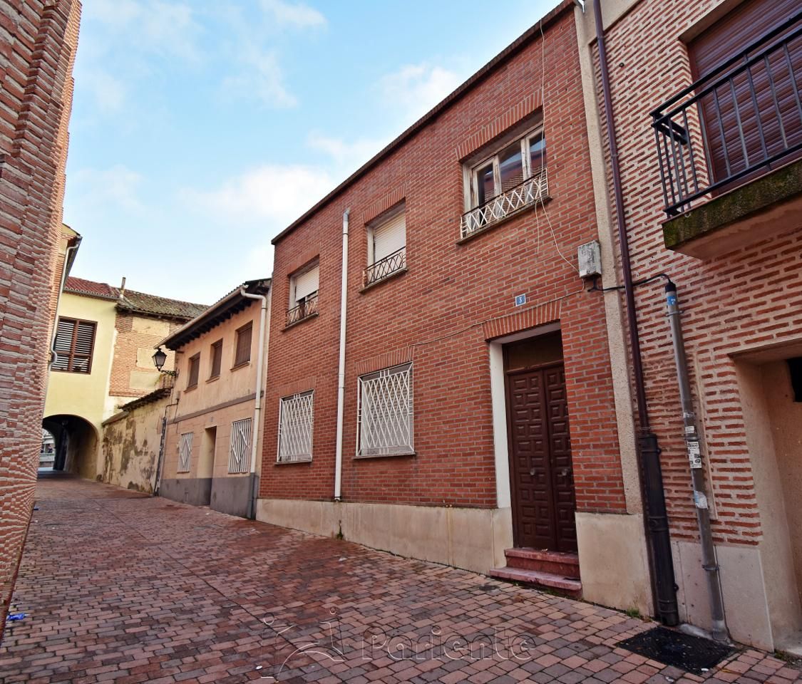 Vista exterior de Casa o chalet en venta en Olmedo con Terraza