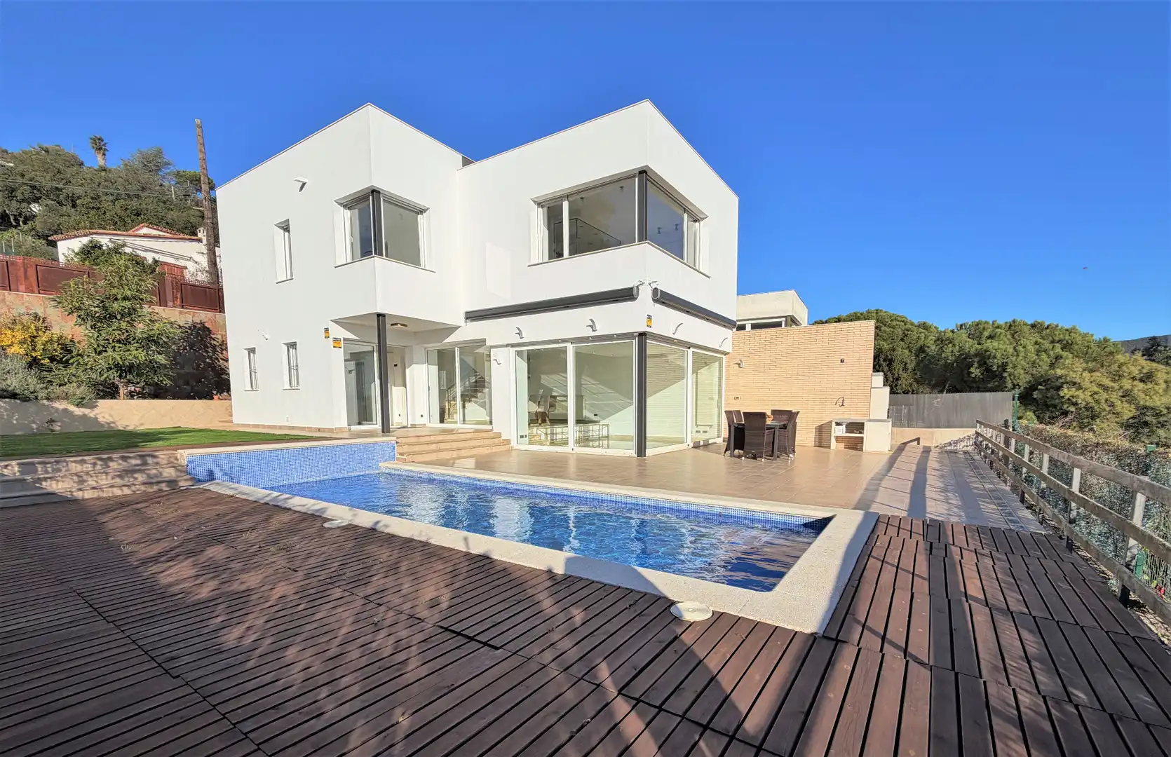 Chalet con piscina en venta en Carrer del Ripollès