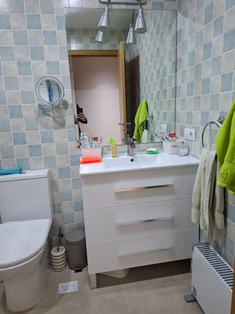 Baño de Piso en venta en Mairena del Aljarafe con Aire acondicionado, Calefacción y Jardín privado