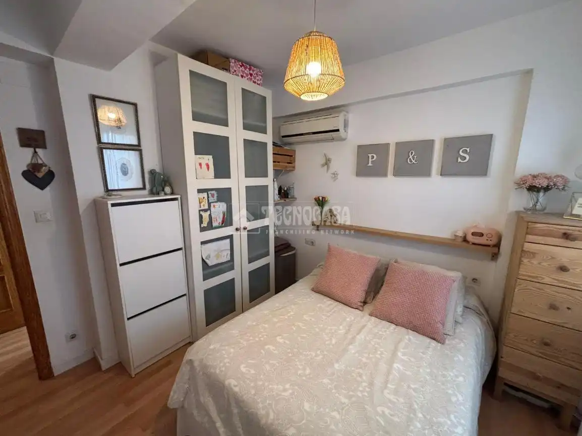 Dormitori de Àtic en venda en Córdoba amb Aire condicionat, Parquet i Terrassa