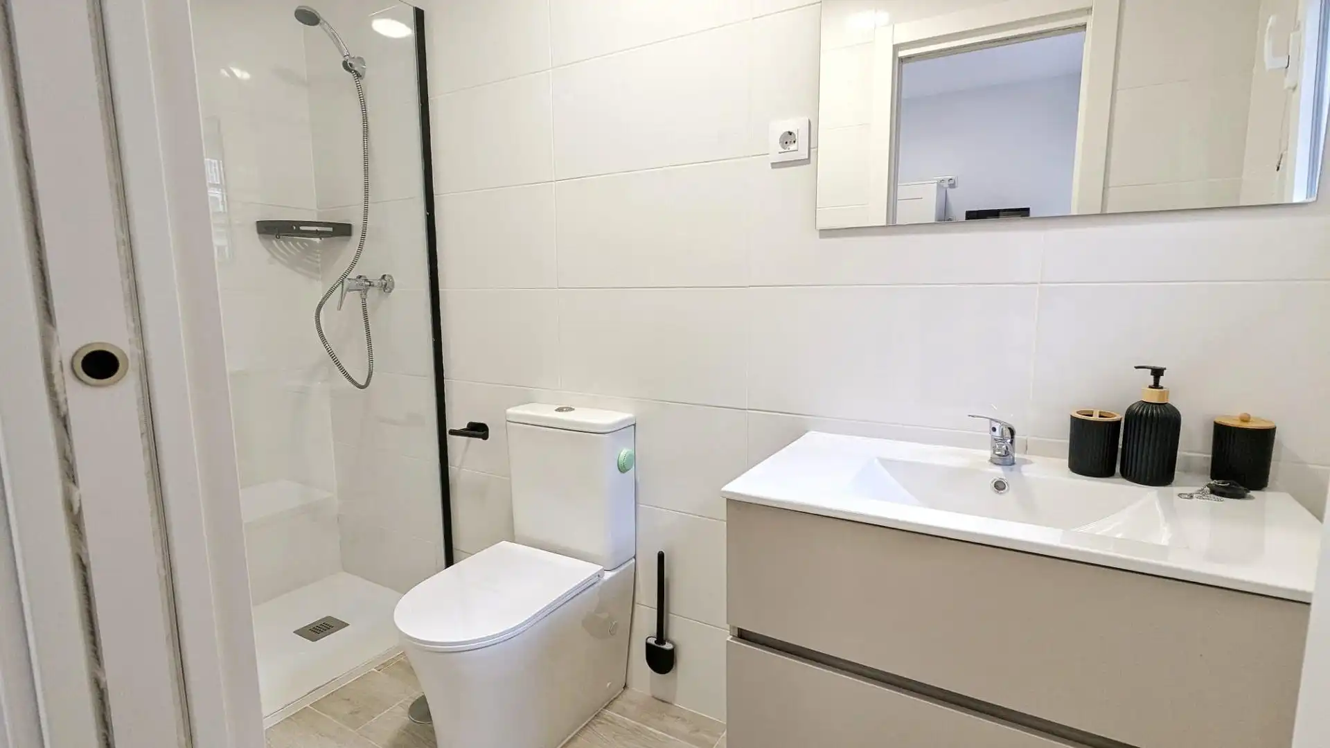 Baño de Piso para compartir en Alcorcón con Calefacción