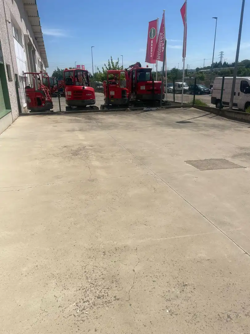 Parking de Nave industrial de alquiler en Valladolid