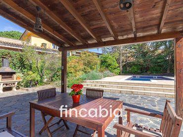 Casa con balcone in vendita a Santa Coloma de Farners