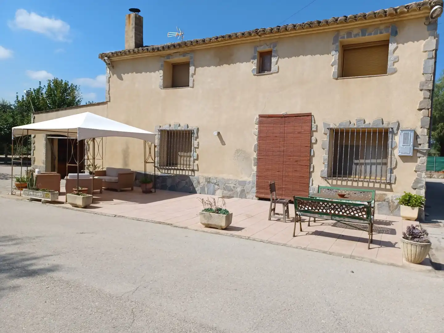 Casa con piscina en venta en Sant Josep - Zona Hospital