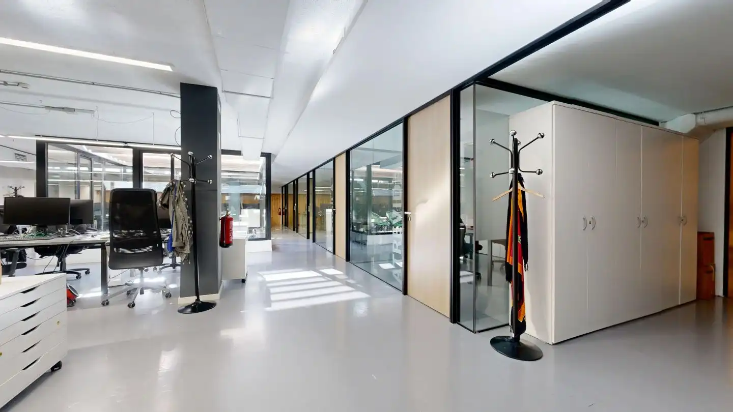 Office for sale in Madrid  with Air Conditioner, Heating and Storage room