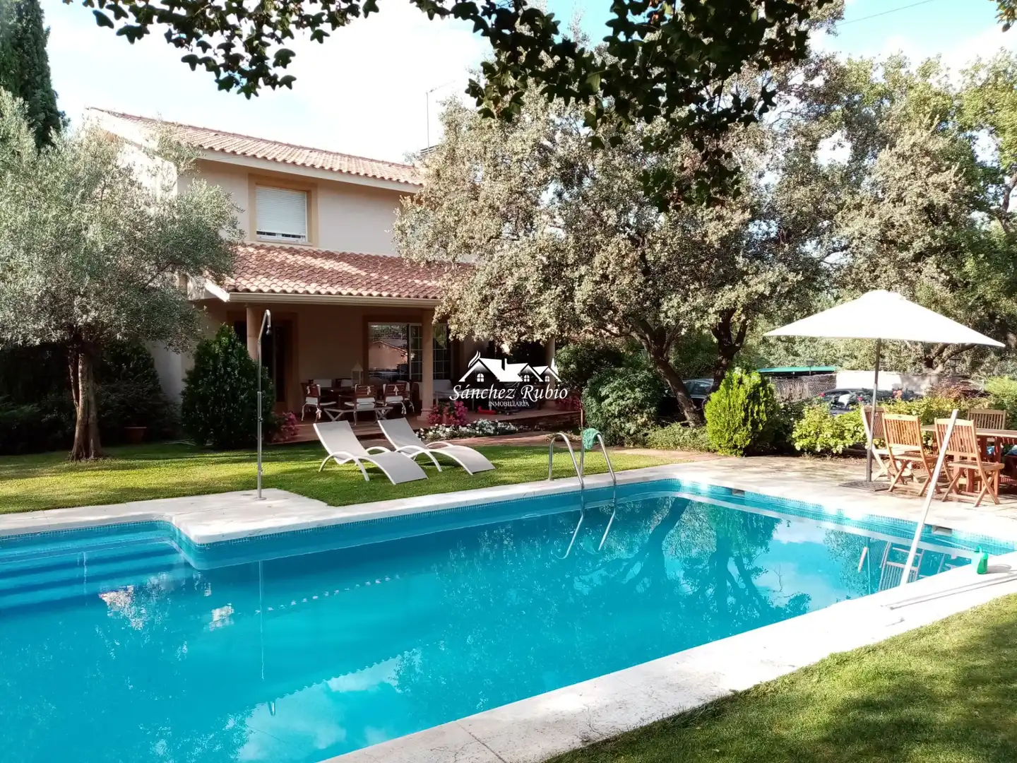 Piscina de Casa o xalet en venda en Galapagar amb Calefacció, Jardí privat i Terrassa