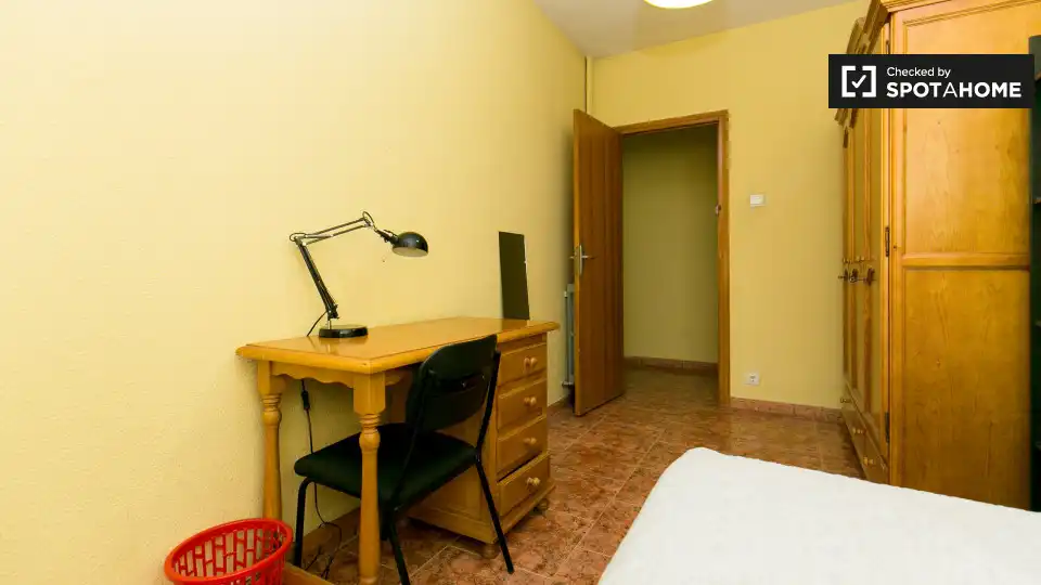Room in San Matías - Realejo