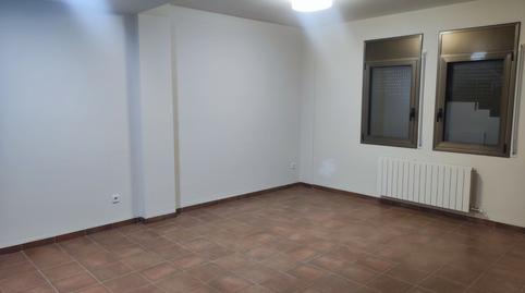 Foto 2 de Casa adosada de alquiler en Bescanó, Girona