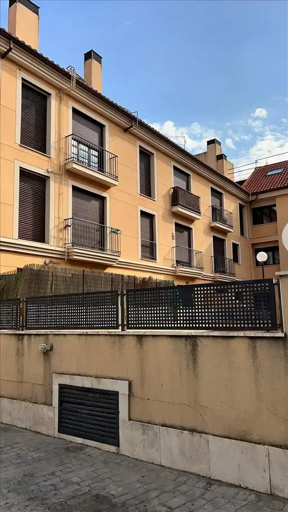 Flat for sale in Rª RONDA DE SAN ISIDORO