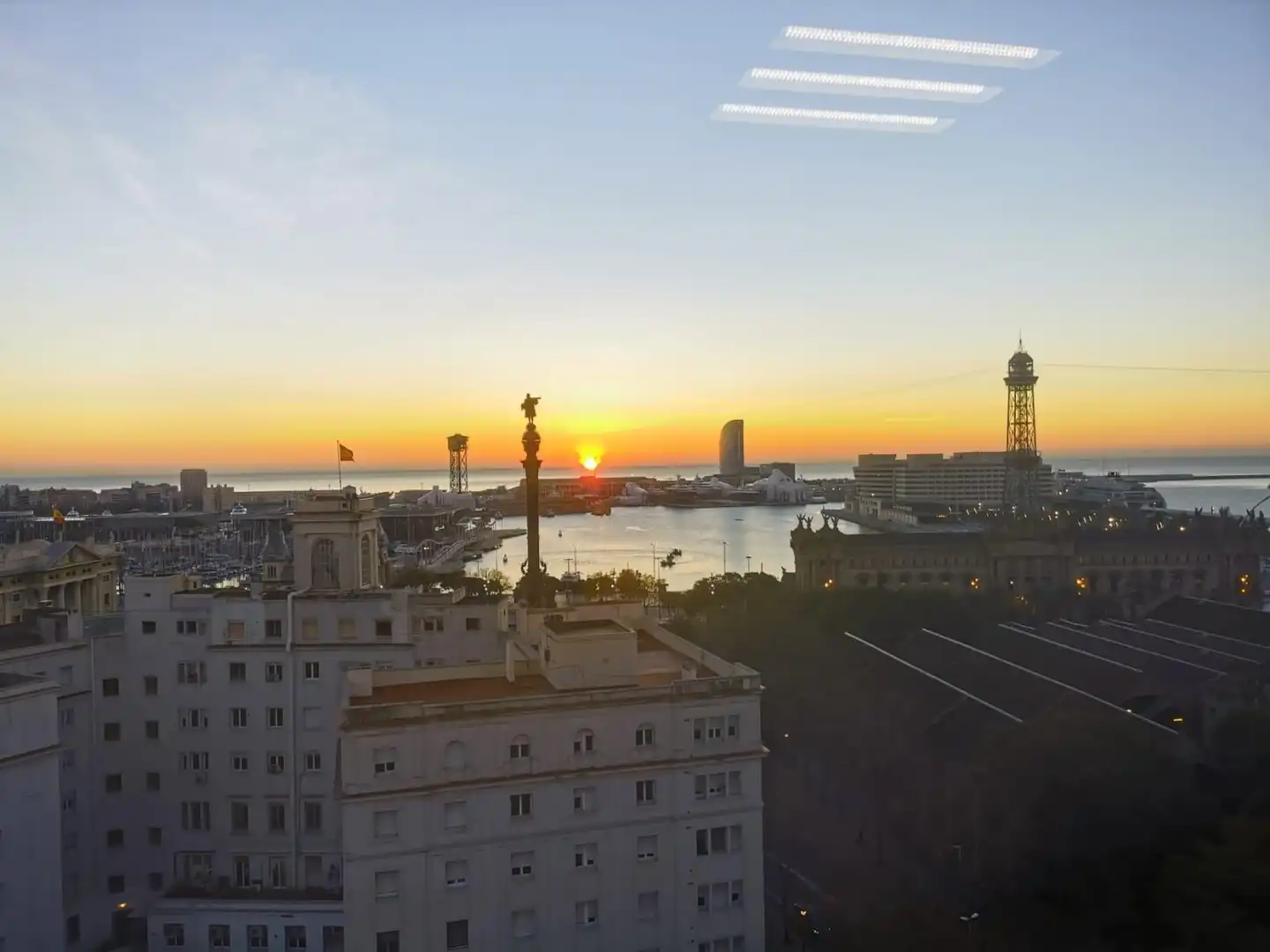 Außenansicht von Büro zum Verkauf in Barcelona mit Klimaanlage, Heizung und Terrasse