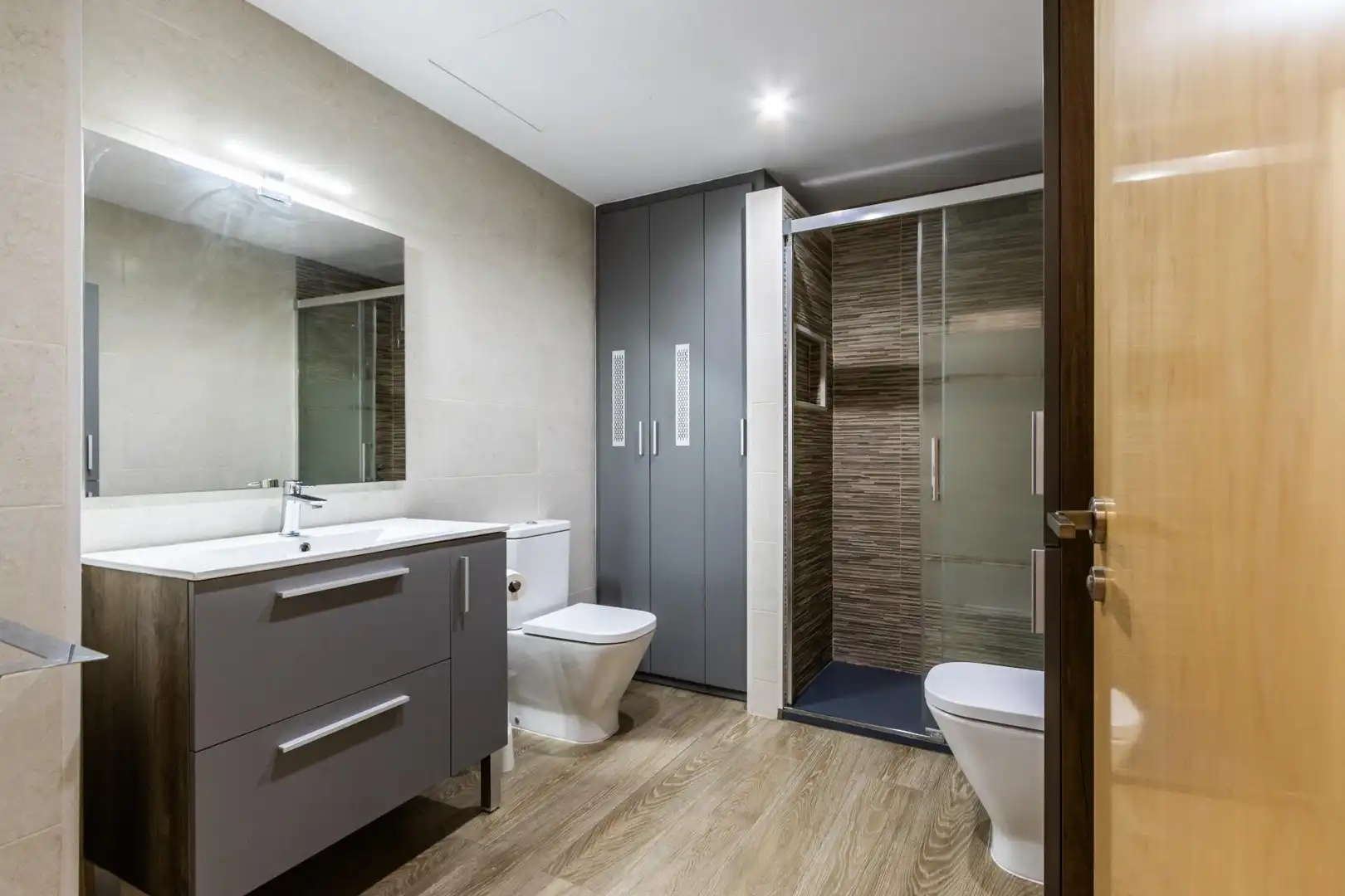 Baño de Piso en venta en Sabadell con Aire acondicionado, Calefacción y Terraza
