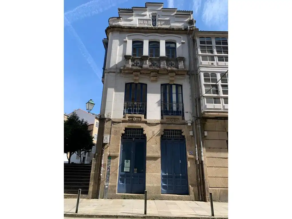 Houses for sale in Travesía da Universidade, Casco Histórico