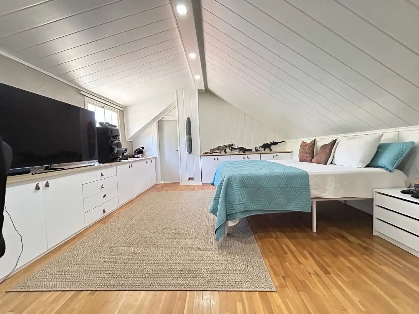 Schlafzimmer von Haus oder Chalet zum Verkauf in Cervelló mit Klimaanlage, Privatgarten und Schwimmbad
