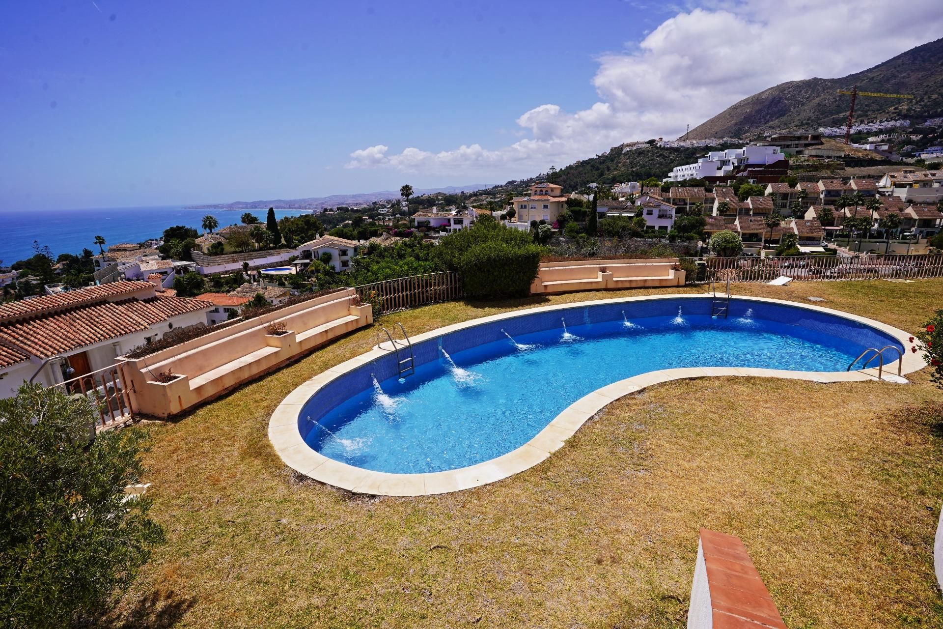 Swimming pool of Flat for sale in Benalmádena  with Air Conditioner, Heating and Terrace