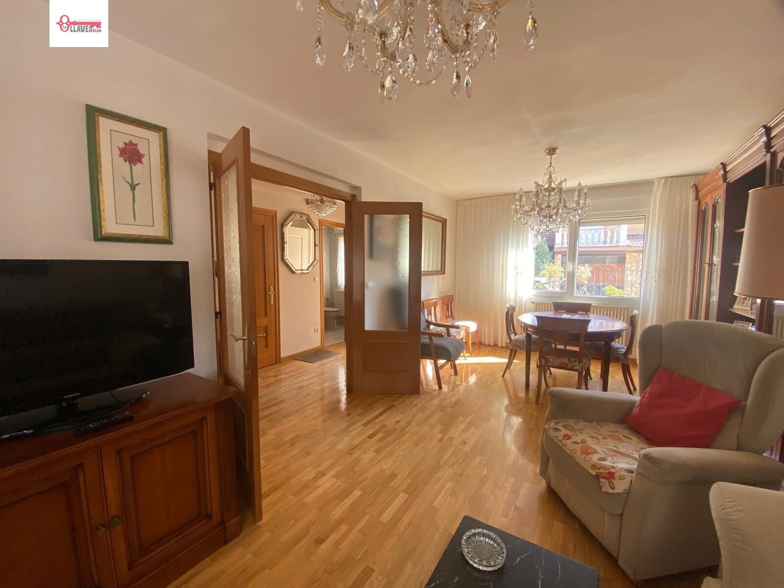 Wohnzimmer von Einfamilien-Reihenhaus zum Verkauf in Cardeñadijo mit Heizung