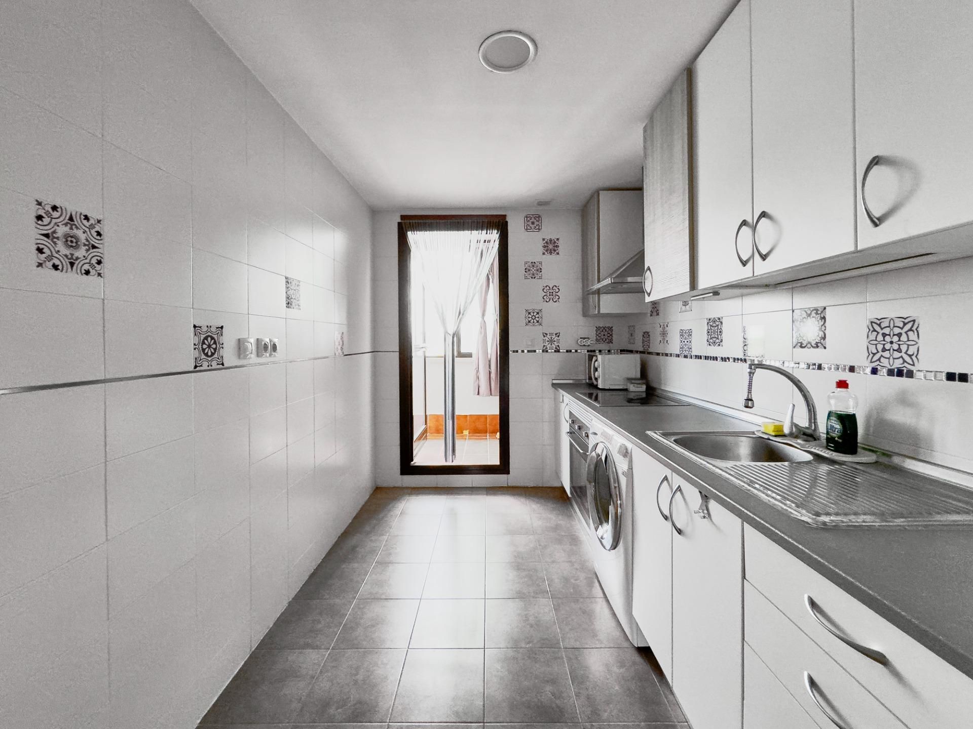 Cuina de Apartament en venda en Navalcarnero amb Aire condicionat, Terrassa i Traster
