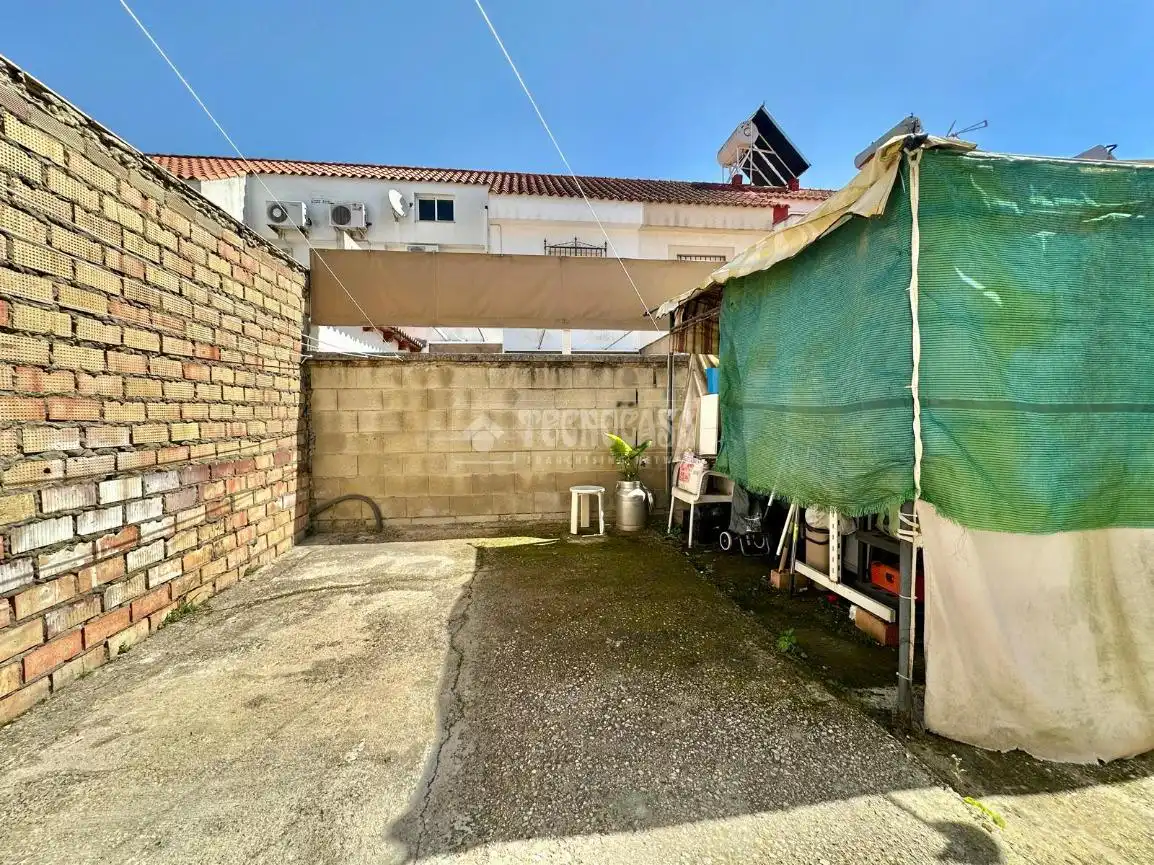Vista exterior de Casa o xalet en venda en Jerez de la Frontera amb Aire condicionat, Jardí privat i Terrassa