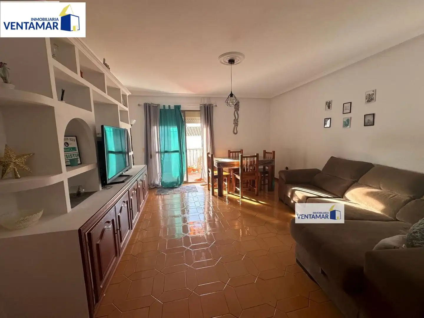 Sala d'estar de Pis en venda en San Roque amb Balcó