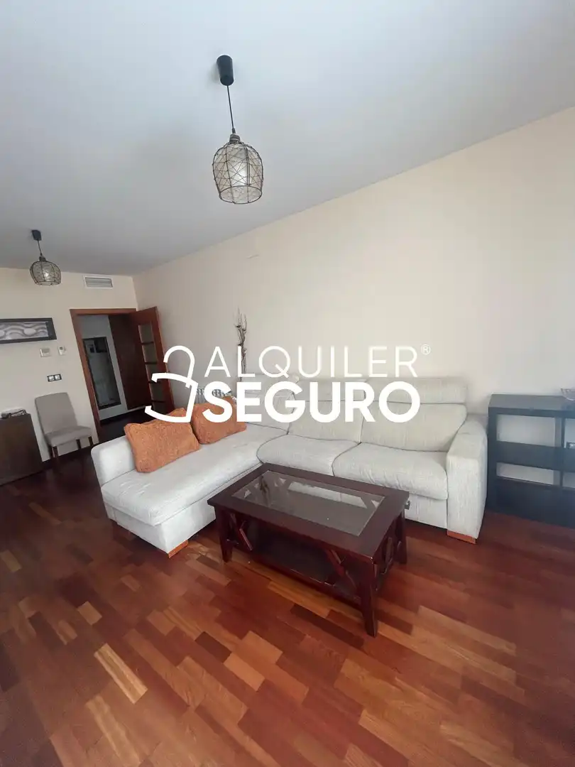 Flat with pool to rent in Catedratica Asun. Linares, imagen 2