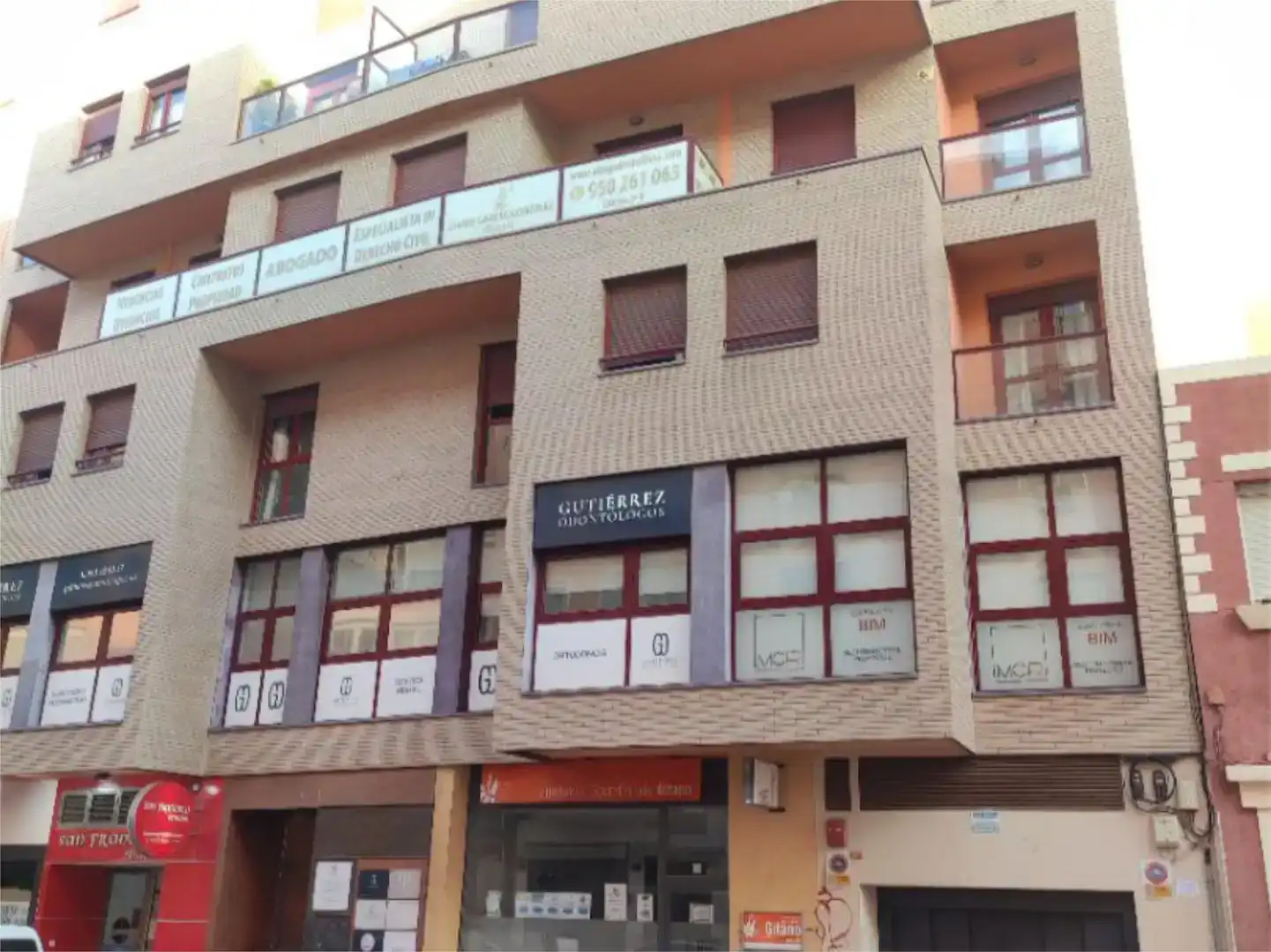Vista exterior de Garatge en venda en Almería