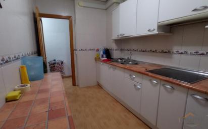 Küche von Wohnung miete in Cáceres Capital mit Heizung, Möbliert und Balkon