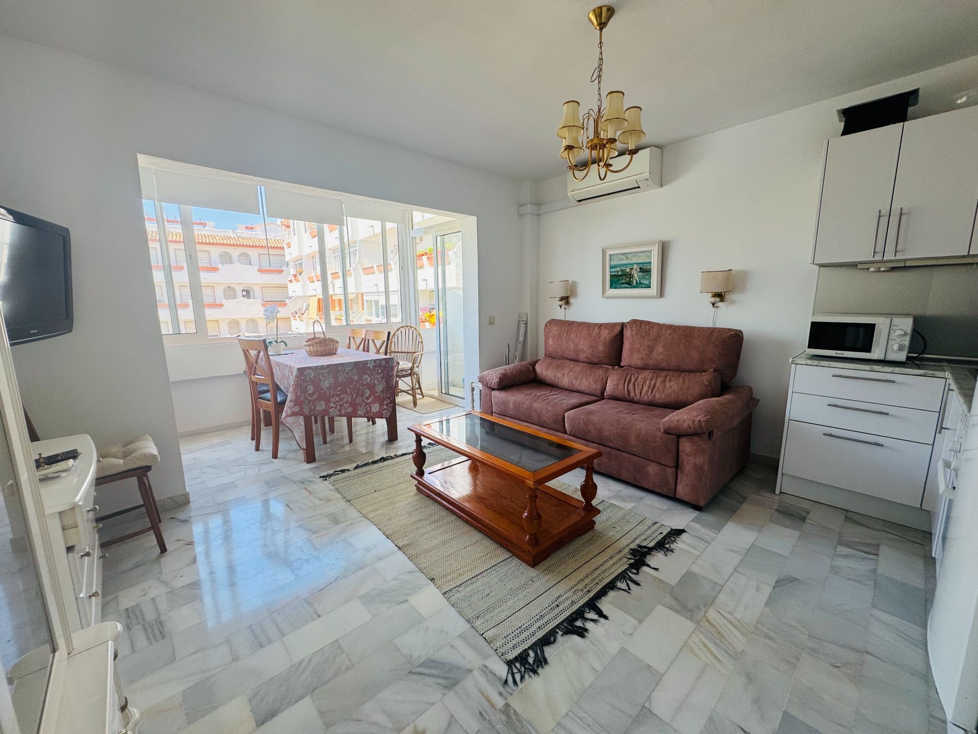 Living room of Apartment for sale in Torremolinos  with Air Conditioner, Terrace and Community pool