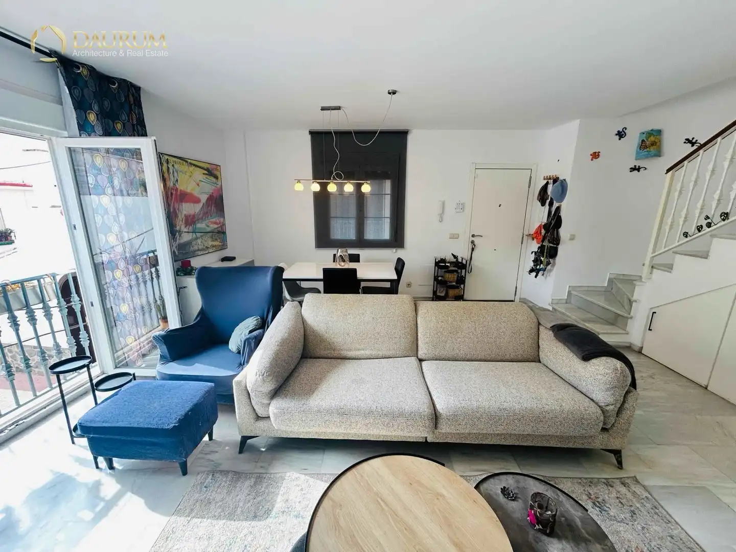 Sala d'estar de Dúplex en venda en Algarrobo amb Terrassa i Moblat