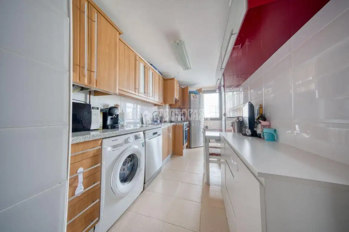 Cuina de Pis en venda en Valladolid Capital amb Calefacció i Terrassa