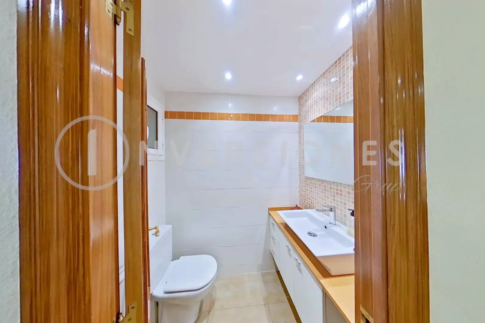 Baño de Piso en venta en Barcelona con Aire acondicionado, Calefacción y Balcón