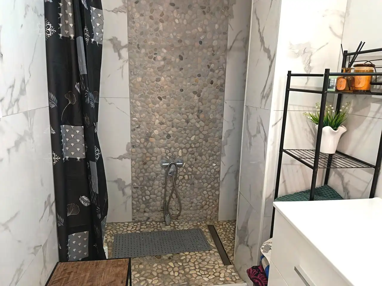 Baño de Piso en venta en Oliva con Aire acondicionado