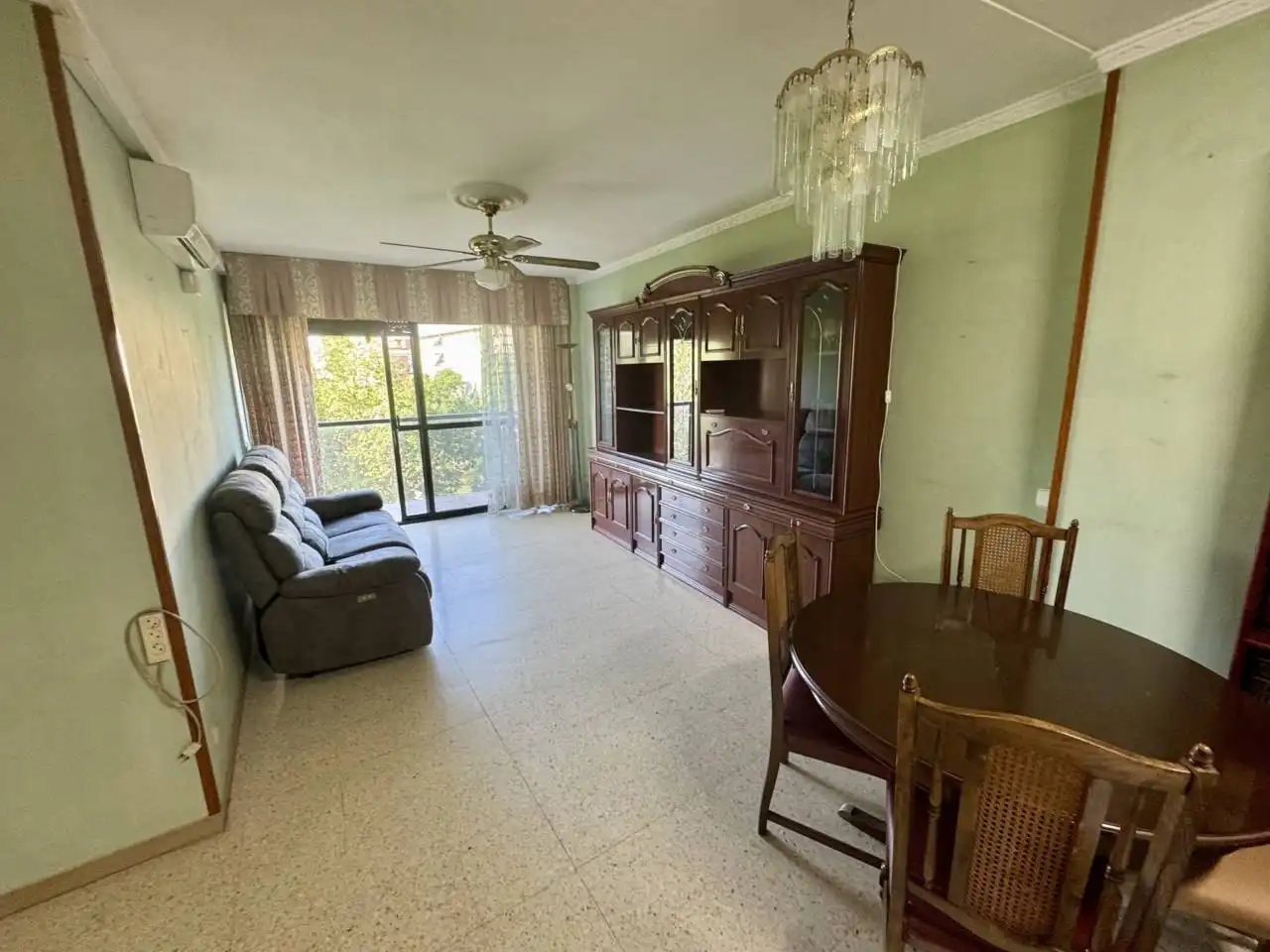 Sala de estar de Piso en venta en Cerdanyola del Vallès con Calefacción y Terraza