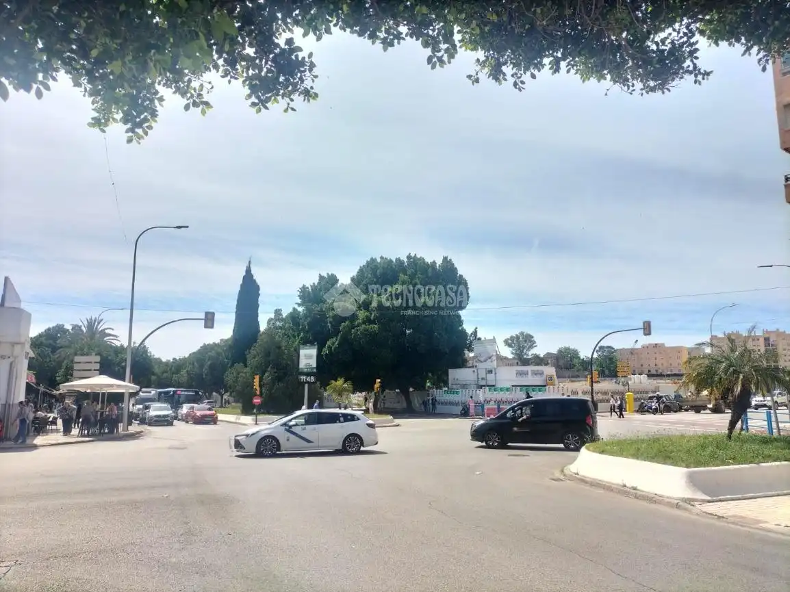 Vista exterior de Piso en venta en Málaga con Terraza