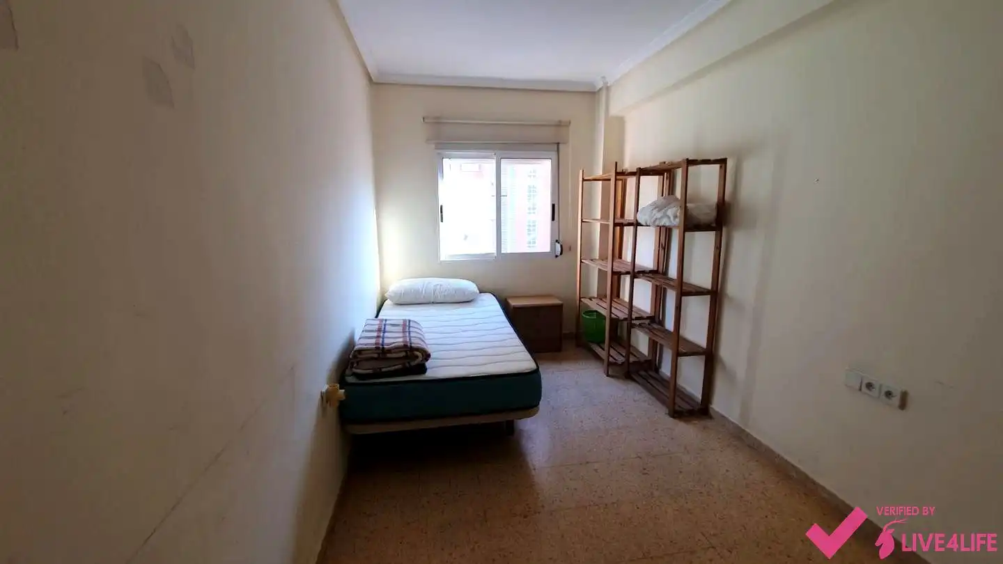 Flat to rent in calle de l'Explorador Andrés, imagen 9