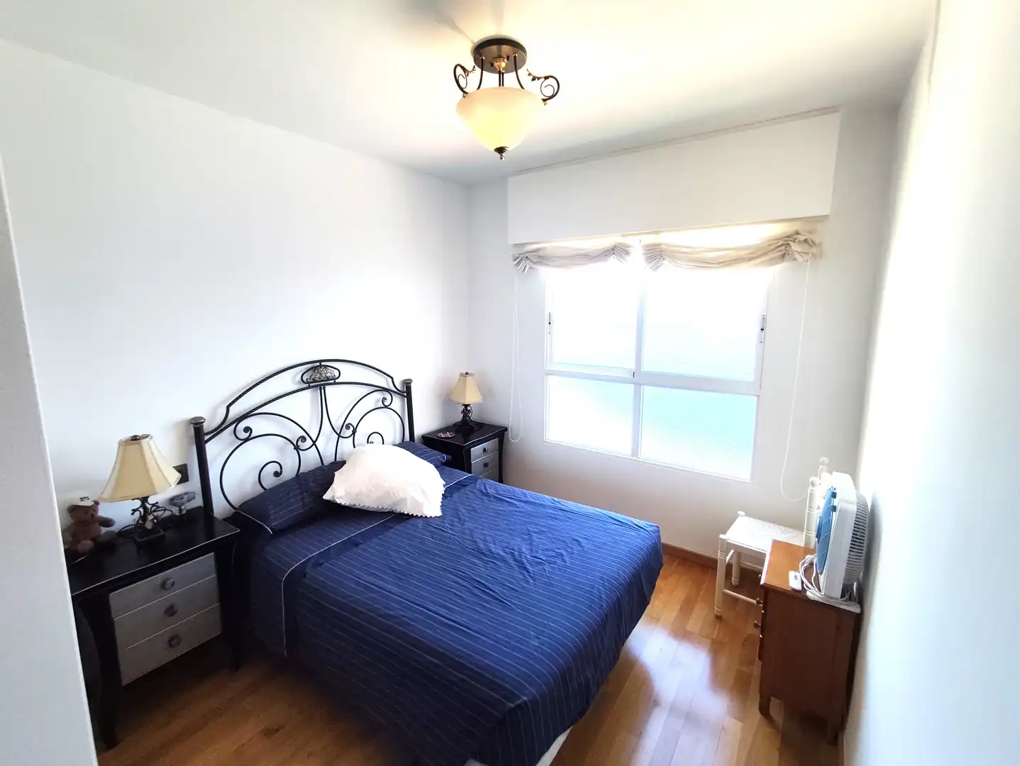 Habitación de Piso en venta en Benidorm con Amueblado, Lavadora y Balcón