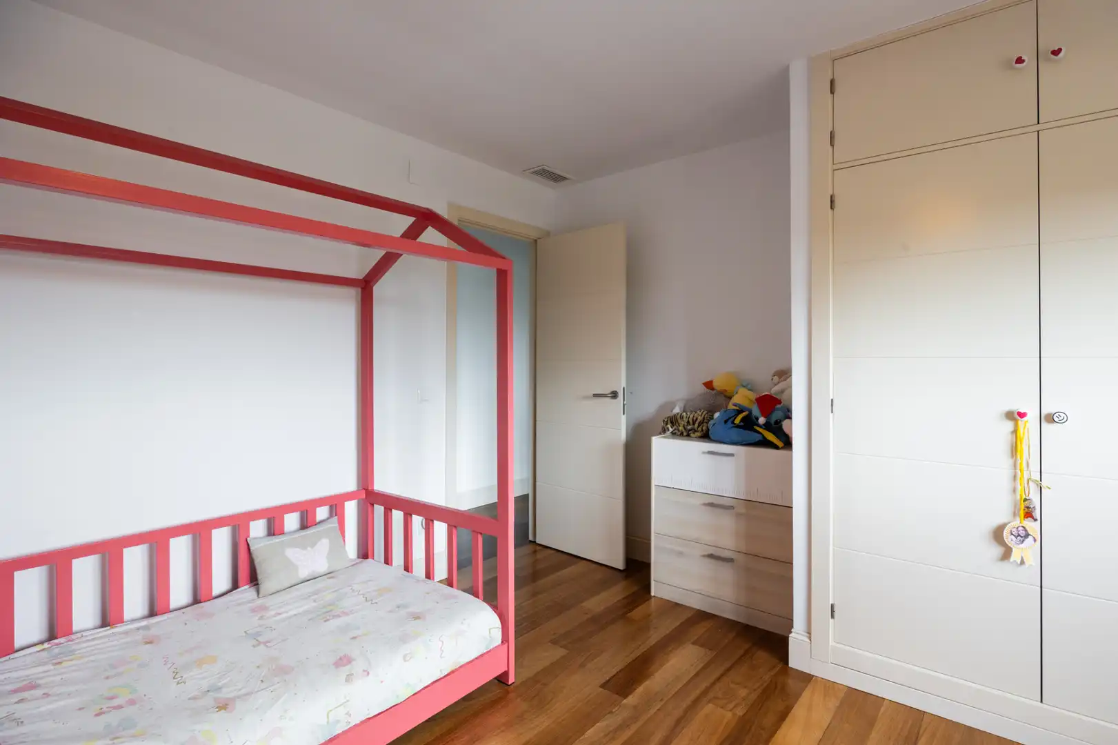 Habitación de Casa o chalet en venta en Layos con Aire acondicionado, Calefacción y Jardín privado