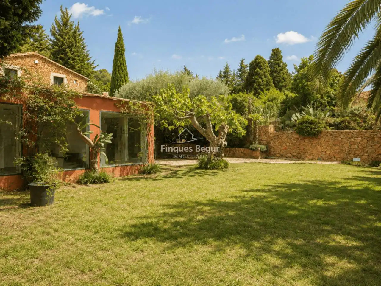 Jardí de Finca rústica en venda en Mont-ras amb Calefacció, Jardí privat i Terrassa