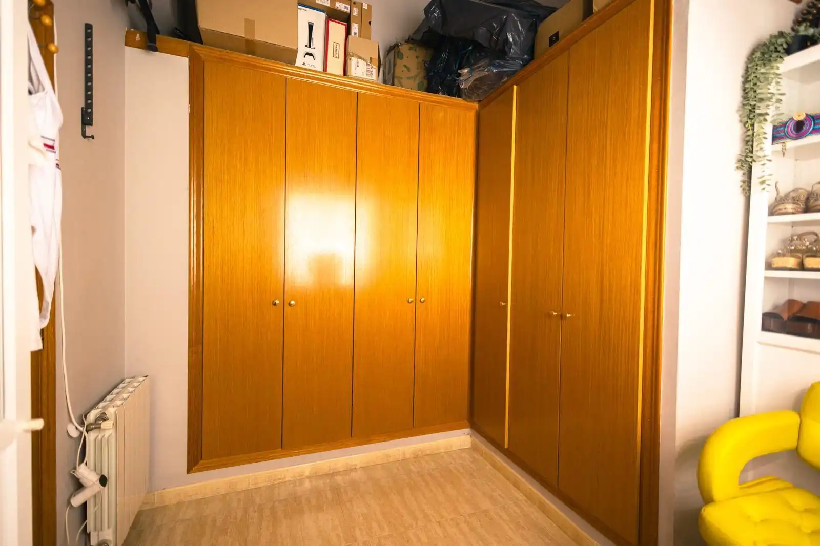 Habitación de Casa o chalet en venta en La Pobla de Vallbona con Aire acondicionado, Calefacción y Terraza